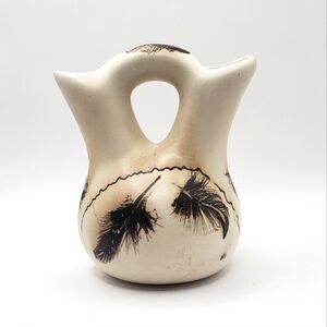 Navajo Wedding Vase 5.5” H Skeeter Vail Horse Hair Pottery Cream Black Signed